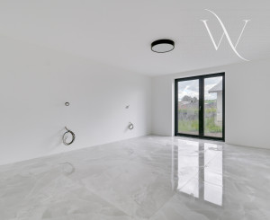 Na predaj 3 moderné nízkoenergetické rodinné domy v obci Valča