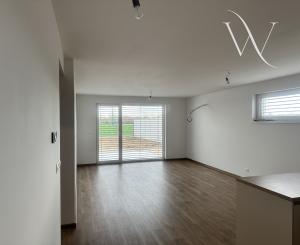 REZERVOVANÉ - Na predaj moderný 4-izbový rodinný dom s tepelným čerpadlom v obci Jablonec