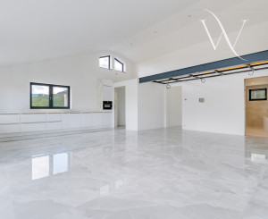 Na predaj 3 moderné nízkoenergetické rodinné domy v obci Valča