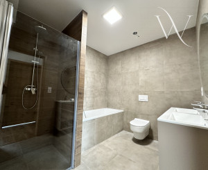 Na predaj moderný 4-izbový rodinný dom s tepelným čerpadlom v obci Jablonec