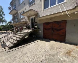 Wealth Group | Exkluzívne ponúka 3-izbový 71,2 m2 - tehlový byt s garážou, vlastnou záhradou - Šalgočka, okr.Galanta