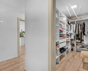 NA PREDAJ unikátny, samostatný 4-iz Rodinný dom priamo v DS