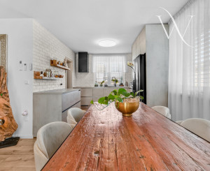 NA PREDAJ unikátny, samostatný 4-iz Rodinný dom priamo v DS