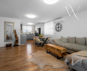 NA PREDAJ unikátny, samostatný 4-iz Rodinný dom priamo v DS