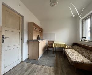 Wealth | Group - ponúka na predaj menší víkendový dom v Rudinke, okr.Kysucké Nové Mesto