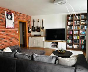 ,, Predané "  Wealth Group | ponúka štýlový 3-izbový byt v novostavbe, s terasou a parkovaním (Trenčín-Liptovská)