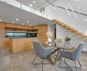 Senec (časť Malý Biel) - na predaj nadštandardný 4 izbový RD v tichej lokalite, s otvorenou galériou