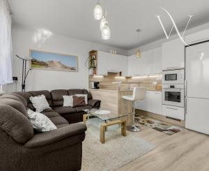 Slnečný 3-izbový byt s výhľadom na Karpaty v Slovenskom Grobe