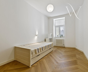 REZERVOVANÉ! Na PREDAJ: 3 izbový dizajnový byt (104 m2) s dušou v Starom Meste – Heydukova, Bratislava