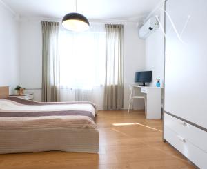 Šikovná investícia alebo budúci rodinný domov? Na PREDAJ 3-izbový byt, 82 m2, Kukučínova, Bratislava Nové Mesto, ponúka oboje!