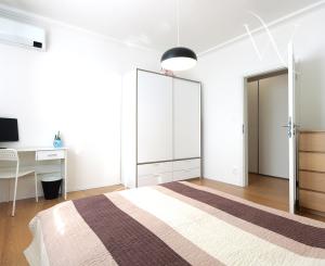 Šikovná investícia alebo budúci rodinný domov? Na PREDAJ 3-izbový byt, 82 m2, Kukučínova, Bratislava Nové Mesto, ponúka oboje!