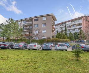 Priestranný 3-izbový byt v Senci na predaj, Kysucká ulica