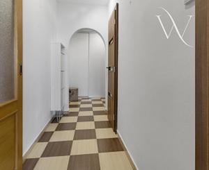 Priestranný 3-izbový byt v Senci na predaj, Kysucká ulica