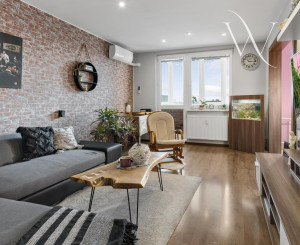 Priestranný 3-izbový byt v Senci na predaj, Kysucká ulica