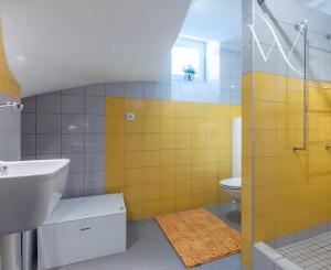 Exkluzívne na PREDAJ: Priestranný 4-podlažný rodinný dom (183 m2) v obľúbenej lokalite Ľudová štvrť, Pohronská ulica, Bratislava – Nové Mesto