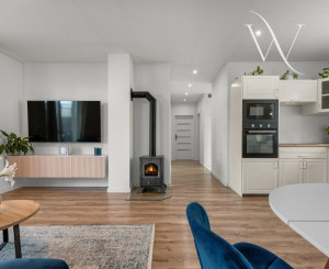 REZERVOVANÝ!!! Jelka, okr. GA – NA PREDAJ NOVOSTAVBA – nízko nákladový 3 izbový, tehlový rodinný dom