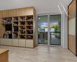 Miloslavov, okr. Senec – NA PREDAJ NOVOSTAVBA – 4 izbový, samostatne stojací, tehlový RD s možnosťou nadstavby, s vyhrievaným bazénom, terasou, altánkom a 4 parkovacími státiami vo dvore.