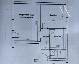 Na predaj slnečný 2-izbový byt s vlastným parkovacím miestom v obci Šelpice
