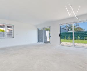 Tureň, okr. Senec – NA PREDAJ NOVOSTAVBA –  tehlový 4 izbový, samostatne stojací, nízkoenergetický rodinný dom