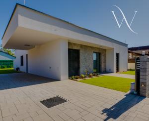 Tureň, okr. Senec – NA PREDAJ NOVOSTAVBA –  tehlový 4 izbový, samostatne stojací, nízkoenergetický rodinný dom