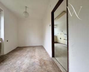 REZERVOVANÉ - Na predaj 3 izbový byt v tichej lokalite KNM