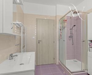 Slnečný 3-izbový byt s výhľadom na Karpaty v Slovenskom Grobe