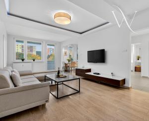 REZERVOVANÝ Na predaj priestranný 4-izbový byt v Bratislave-Dúbravka