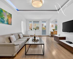 REZERVOVANÝ Na predaj priestranný 4-izbový byt v Bratislave-Dúbravka