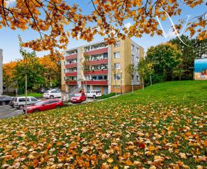 REZERVOVANÝ Na predaj priestranný 4-izbový byt v Bratislave-Dúbravka