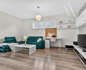 Jelka, okr. GA – NA PREDAJ NOVOSTAVBA – nízko nákladový 3 izbový byt s dvomi parkovacími státiami v projekte ILKA PARK