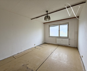 Na predaj veľkorysý 2 izbový byt Vlčince