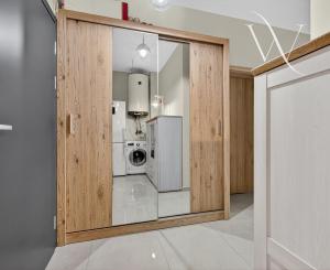 Na predaj 3-izbový byt so záhradkou a vlastným parkovacím miestom