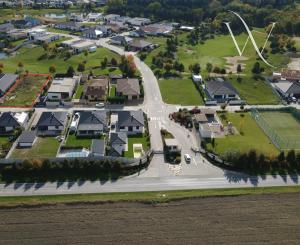 Hrubá Borša, okr. Senec – NA PREDAJ stavebný pozemok vo vyhľadávanom golfovom areáli Green Resort.