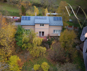 Na predaj priestranná 5-izbová chata s rozľahlým ovocným sadom v krásnej prírode v obci Stará Turá