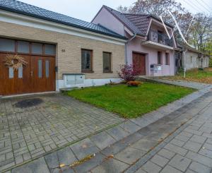 Na predaj: priestranný rodinný dom v obľúbenej lokalite Suchá nad Parnou