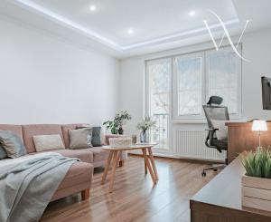 Na predaj kompletne zrekonštruovaný 2-izbový byt - Hliny VII