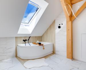 ZNIŽENÁ CENA - NA PREDAJ ekologická novostavba 4-izbového rodinného domu v Banskej Štiavnici