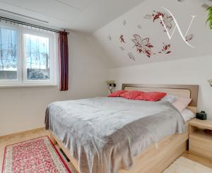 Na predaj - priestranný 3-izbový rodinný dom vo Vajnoroch