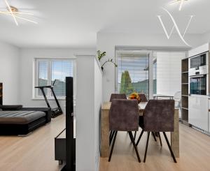 Na predaj 2-izbový byt so záhradkou a vlastným parkovacím miestom