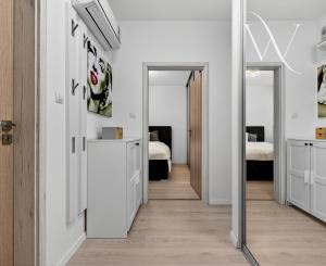 Na predaj 2-izbový byt so záhradkou a vlastným parkovacím miestom