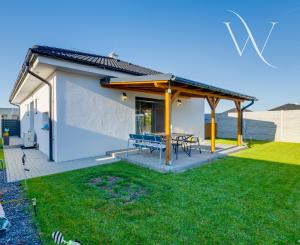 Unikátny 4-izbový Rodinný dom v Topoľnici s tep. čerpadlom✅