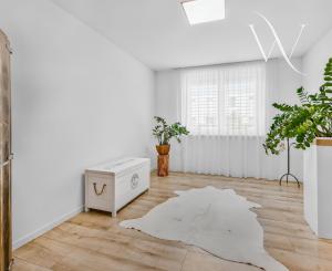 NA PREDAJ unikátny, samostatný 4-iz Rodinný dom priamo v DS