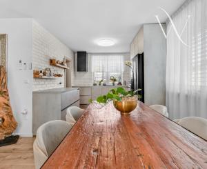 NA PREDAJ unikátny, samostatný 4-iz Rodinný dom priamo v DS