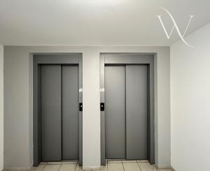 Na PRENÁJOM priestranný 2 izbový byt s veľkou loggiou a parkovaním, 74 m², Tomášikova Bratislava Ružinov