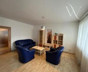 Na PRENÁJOM priestranný 2 izbový byt s veľkou loggiou a parkovaním, 74 m², Tomášikova Bratislava Ružinov