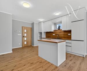 Na predaj 4-izbová novostavba s garážou v obci Veľký Grob