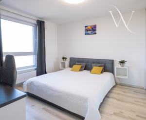 Na PREDAJ moderný 3-izbový byt s balkónom (87,56 m2) a dvoma garážovými státiami v novostavbe TAMMI, Bratislava Dúbravka