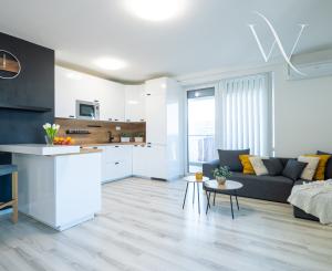 Na PREDAJ moderný 3-izbový byt s balkónom (87,56 m2) a dvoma garážovými státiami v novostavbe TAMMI, Bratislava Dúbravka