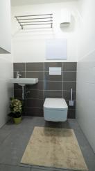 Na PREDAJ moderný 3-izbový byt s balkónom (87,56 m2) a dvoma garážovými státiami v novostavbe TAMMI, Bratislava Dúbravka