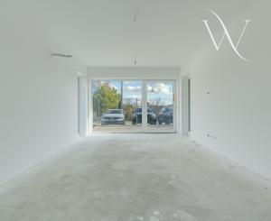 3-izbový byt v štádiu holobytu na predaj – Veľký Grob, 81 m², terasa, pozemok, parkovanie